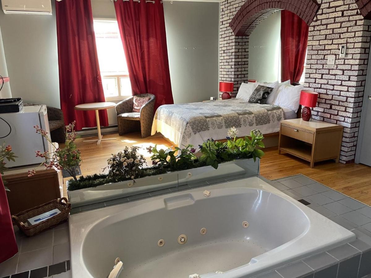 Hotel Motel Le Regent Квебек Екстериор снимка