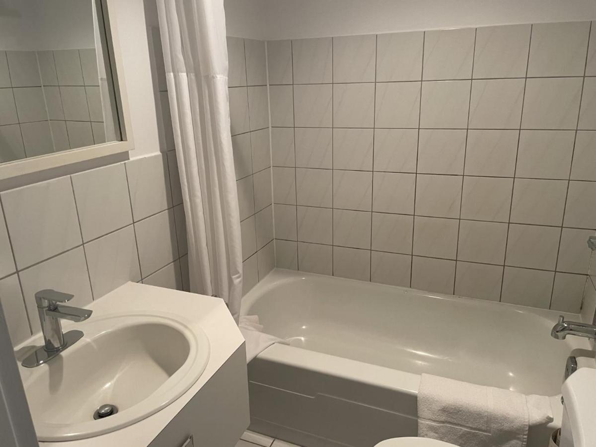 Hotel Motel Le Regent Квебек Екстериор снимка